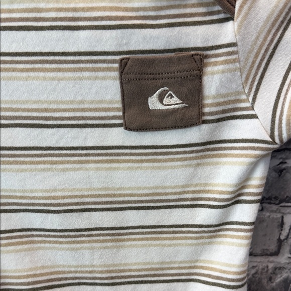 Quiksilver Brown and Cream Striped Baby onesie - Picture 2 of 7